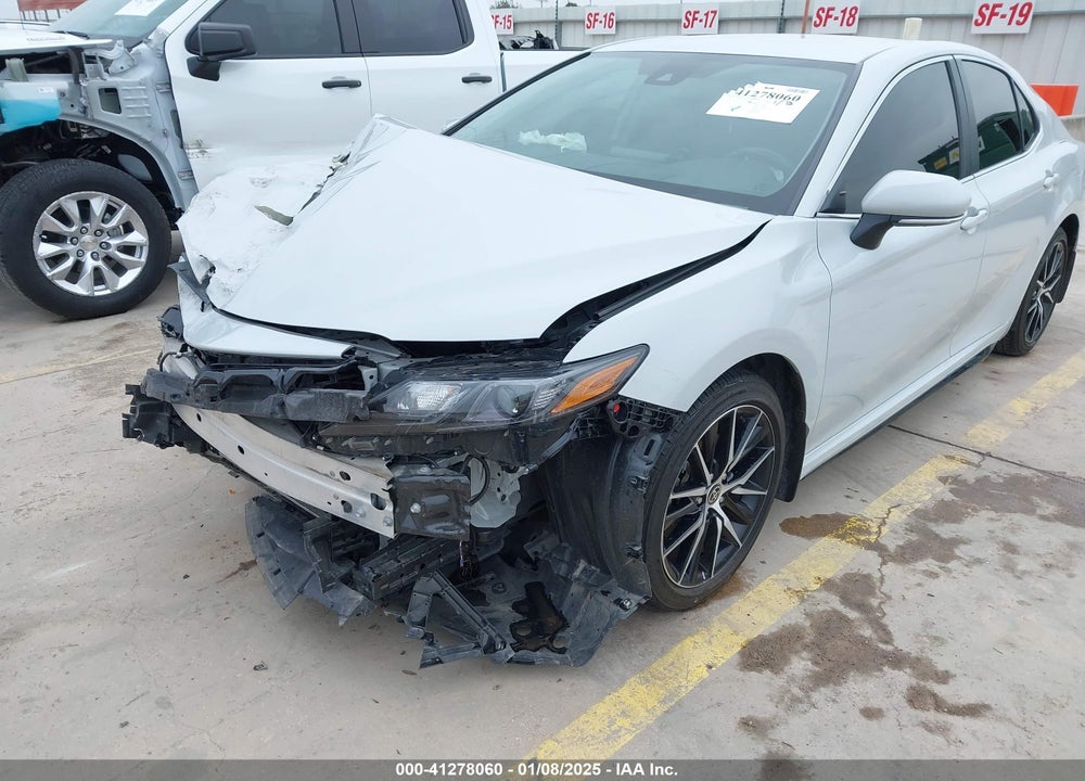 2024 TOYOTA CAMRY VIN: 4T1T11AK4RU214569