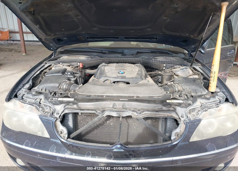 2008 BMW 750LI VIN: WBAHN83548DT80424