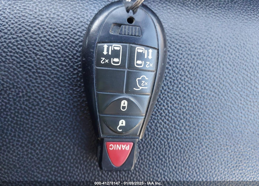 2014 DODGE GRAND CARAVAN SXT 30TH ANNIVERSARY VIN: 2C4RDGCG3ER230013