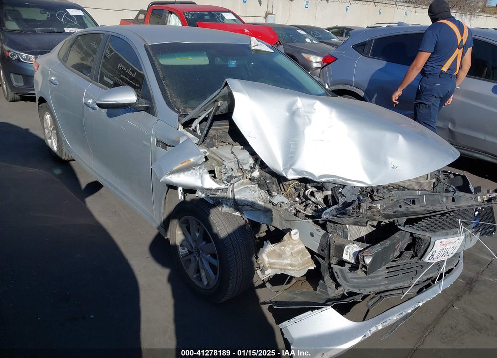 2018 KIA OPTIMA LX VIN: 5XXGT4L34JG192591