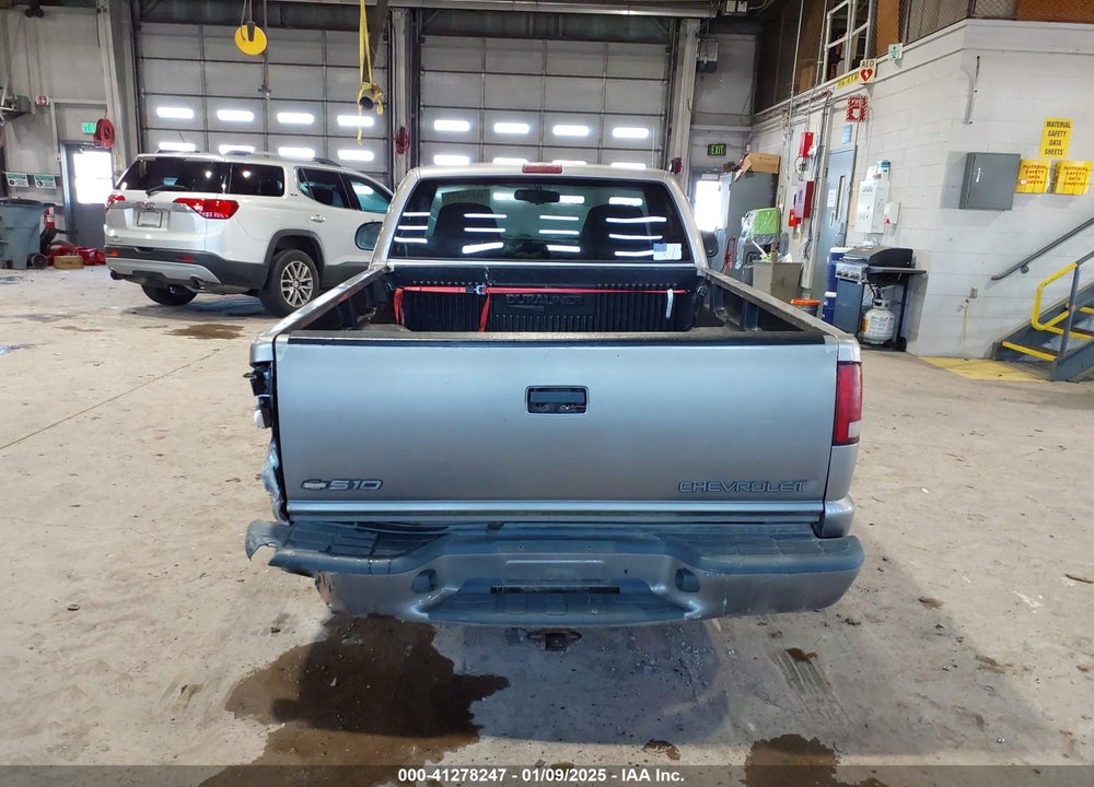 2000 CHEVROLET S-10 LS VIN: 1GCCS1449YK187118