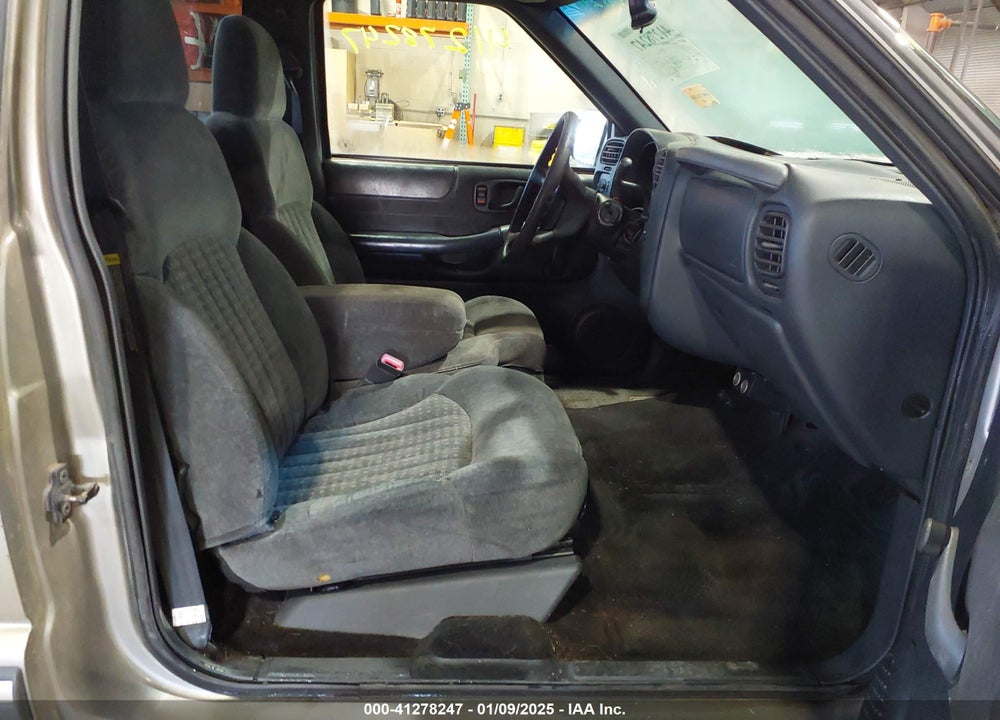 2000 CHEVROLET S-10 LS VIN: 1GCCS1449YK187118
