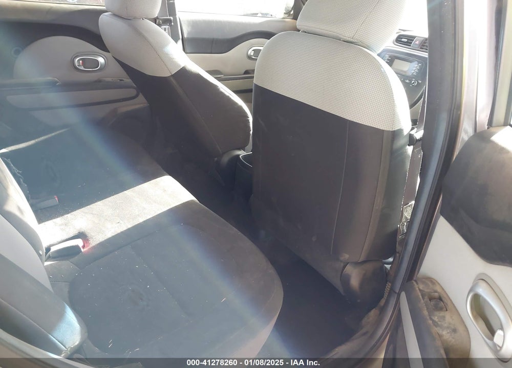 2015 KIA SOUL VIN: KNDJN2A25F7180285