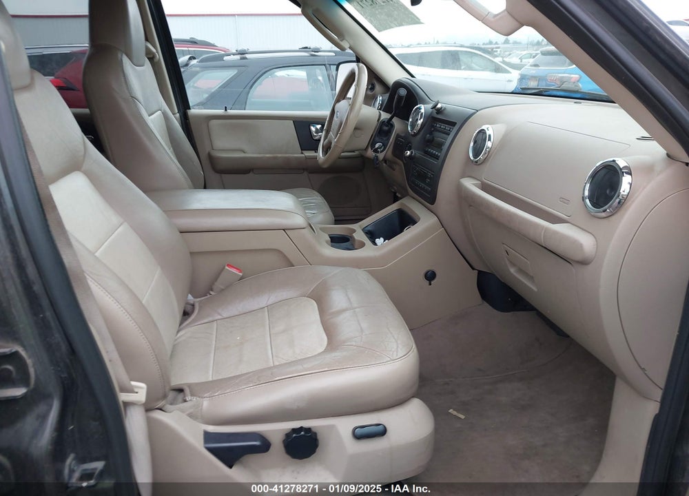 2005 FORD EXPEDITION EDDIE BAUER/KING RANCH VIN: 1FMPU18525LA89810