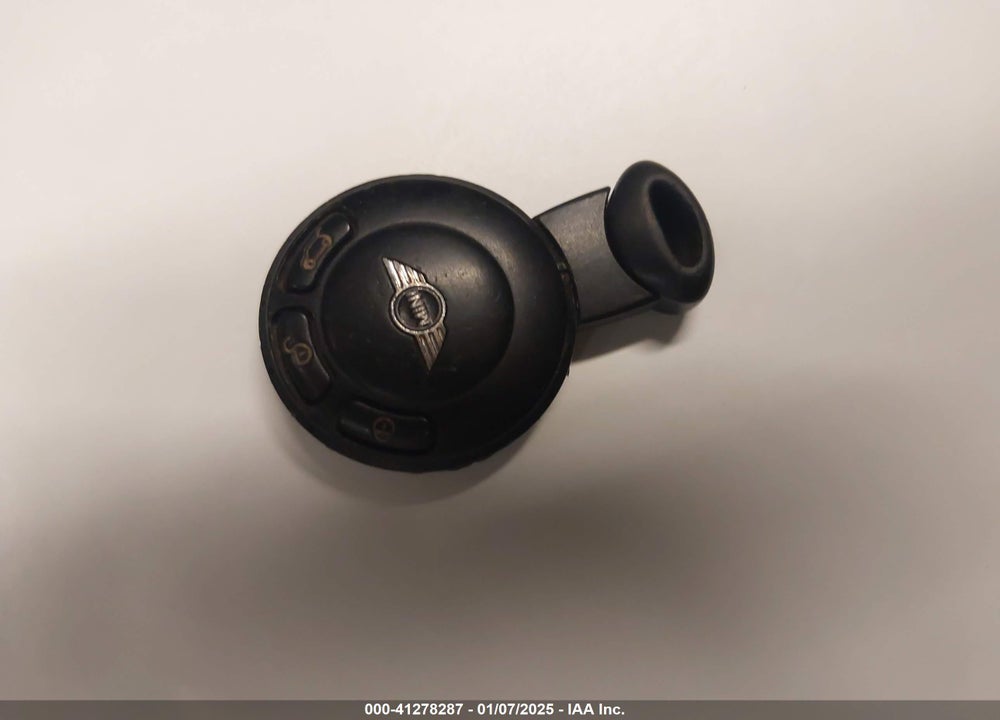 2013 MINI COUNTRYMAN COOPER VIN: WMWZB3C59DWM08877