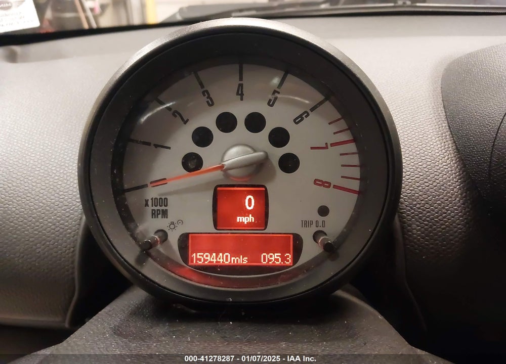 2013 MINI COUNTRYMAN COOPER VIN: WMWZB3C59DWM08877