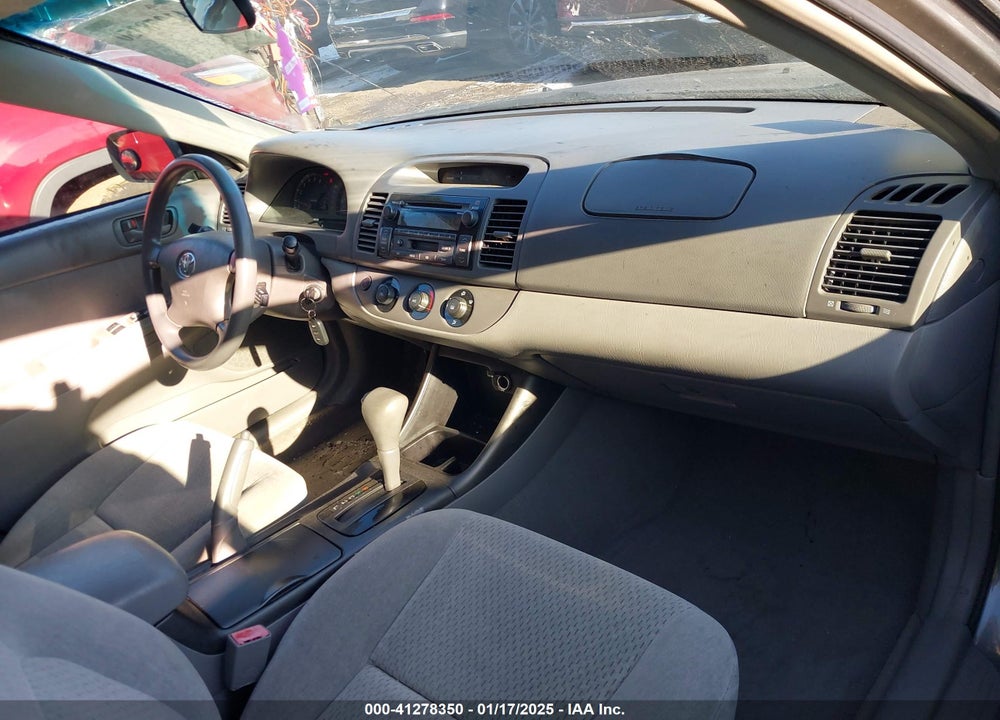 2002 TOYOTA CAMRY LE VIN: 4T1BE32KX2U640749