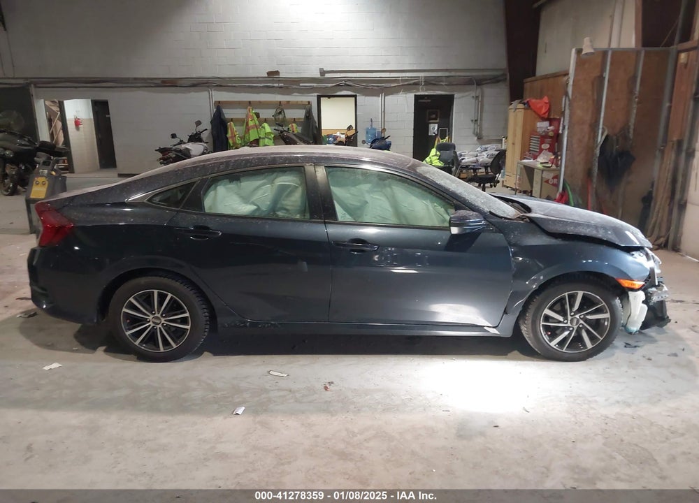 2017 HONDA CIVIC VIN: 2HGFC2F57HH531768