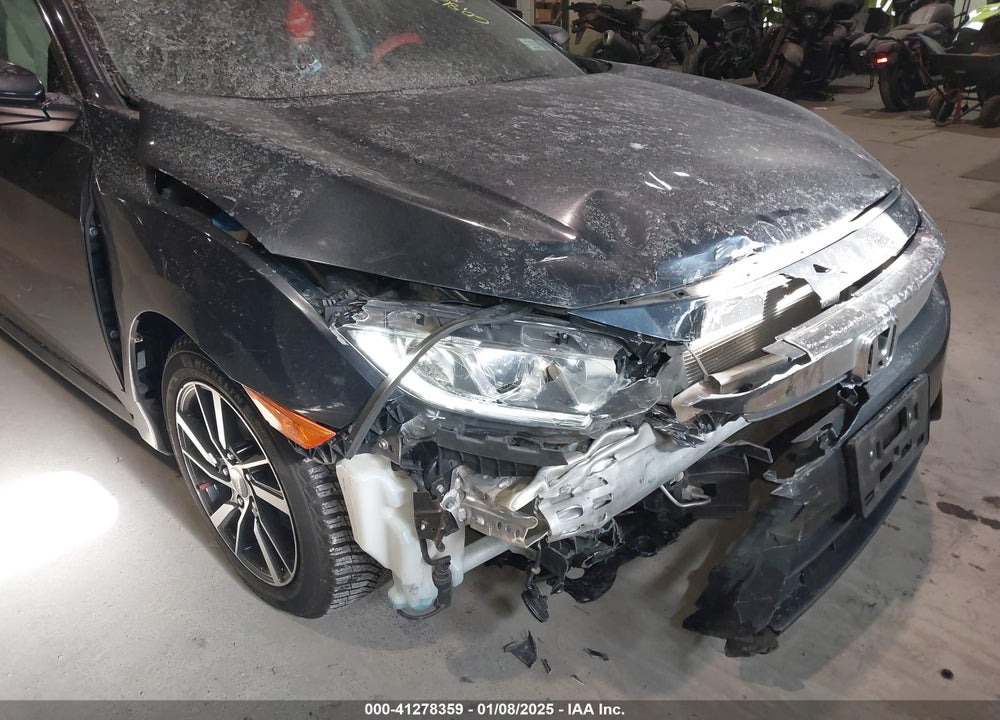 2017 HONDA CIVIC VIN: 2HGFC2F57HH531768