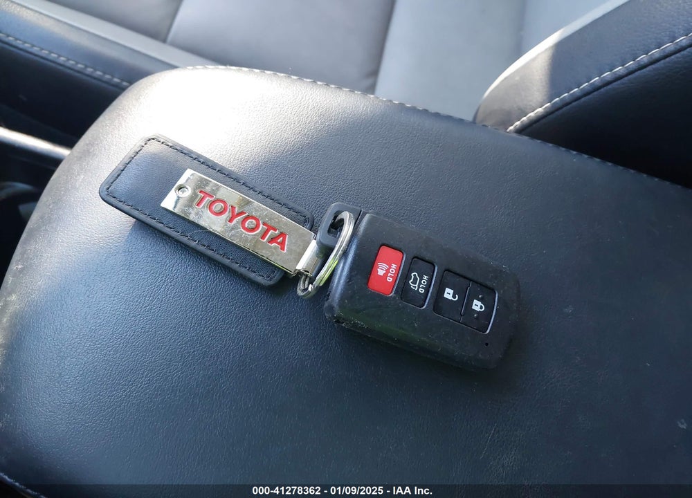2018 TOYOTA RAV4 HYBRID LIMITED VIN: JTMDJREV8JD224778