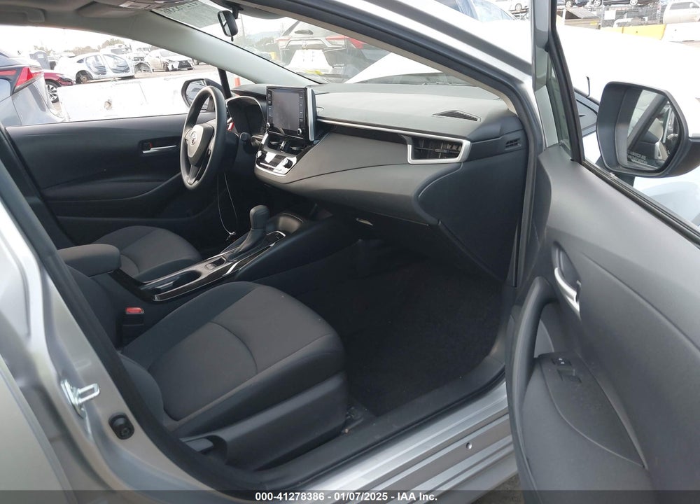 2020 TOYOTA COROLLA LE VIN: JTDHPRAE7LJ017292