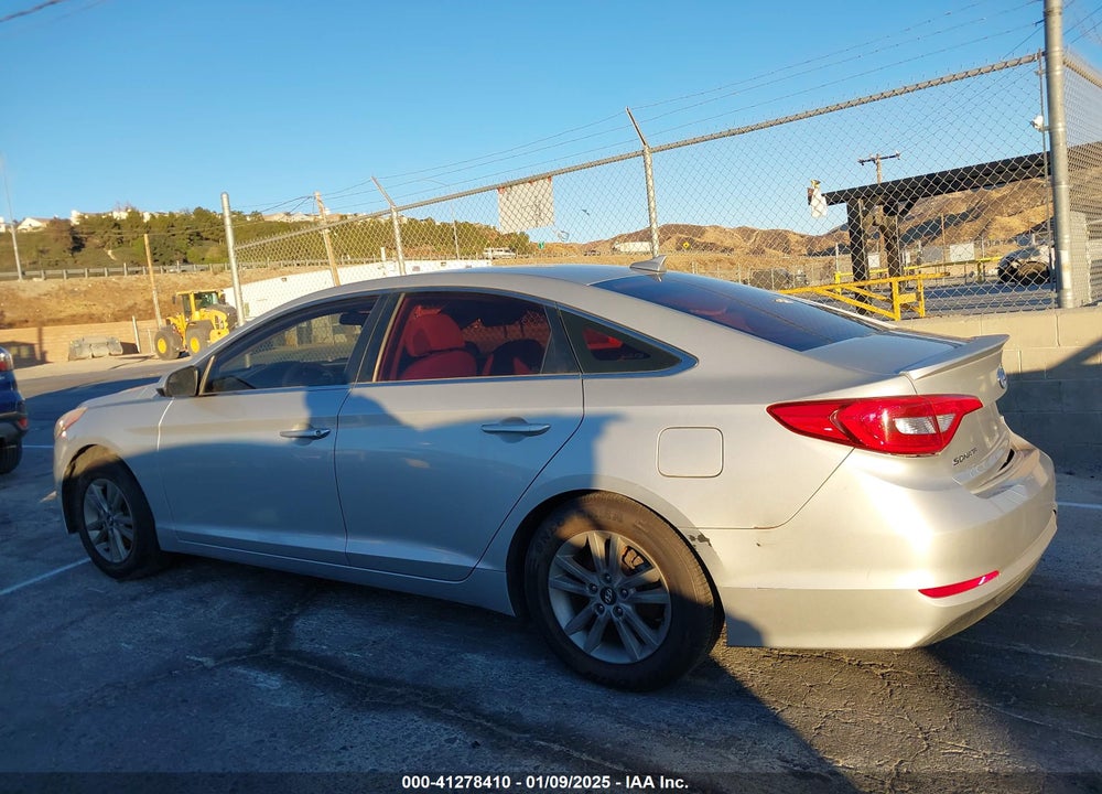 2015 HYUNDAI SONATA VIN: 5NPE24AF0FH002451