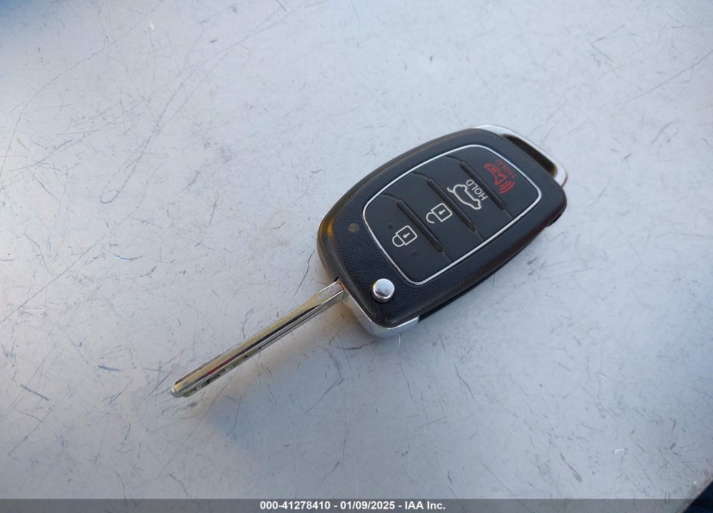 2015 HYUNDAI SONATA VIN: 5NPE24AF0FH002451