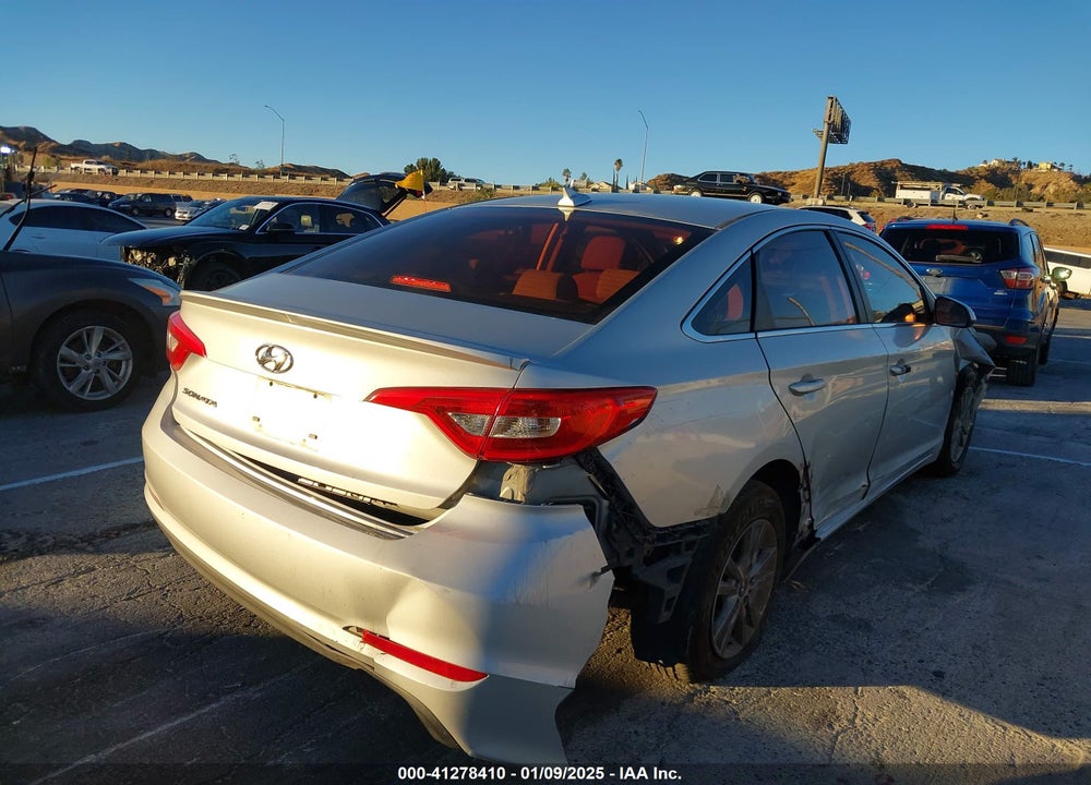 2015 HYUNDAI SONATA VIN: 5NPE24AF0FH002451