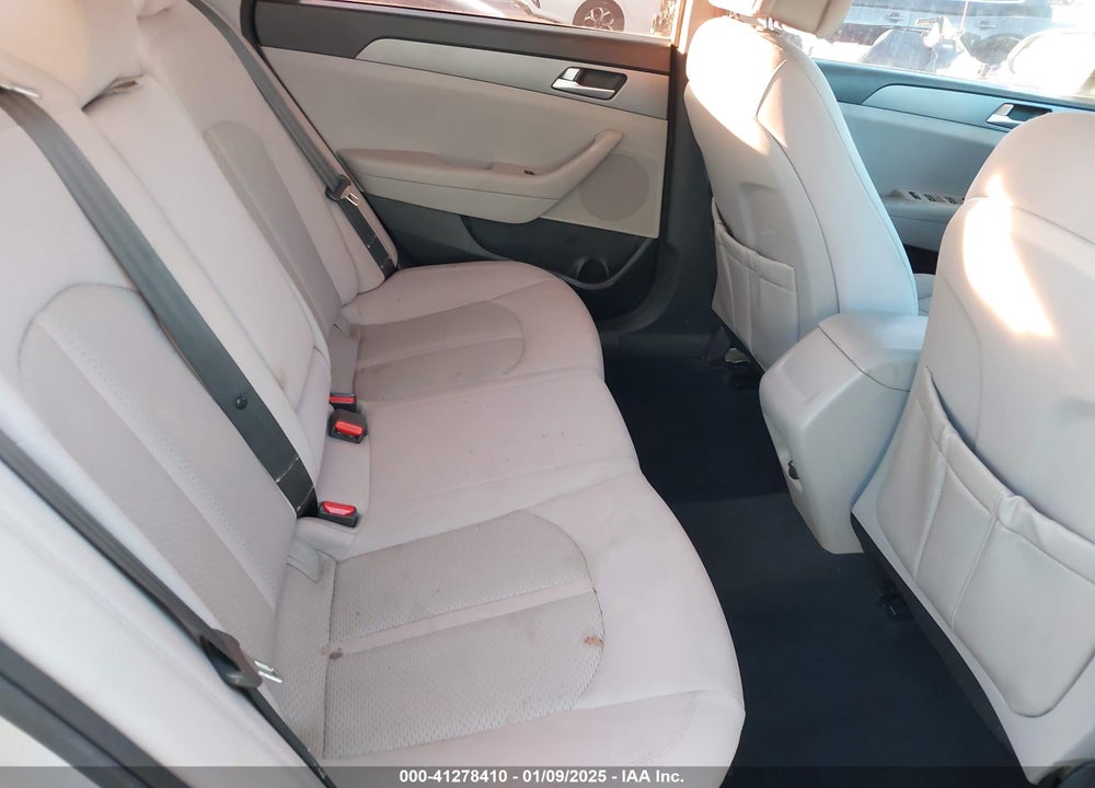 2015 HYUNDAI SONATA VIN: 5NPE24AF0FH002451