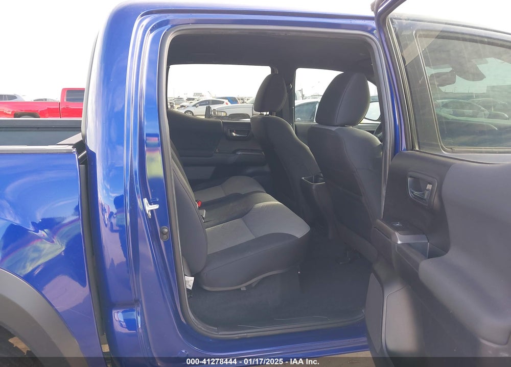 2022 TOYOTA TACOMA VIN: 3TMCZ5AN1NM527561