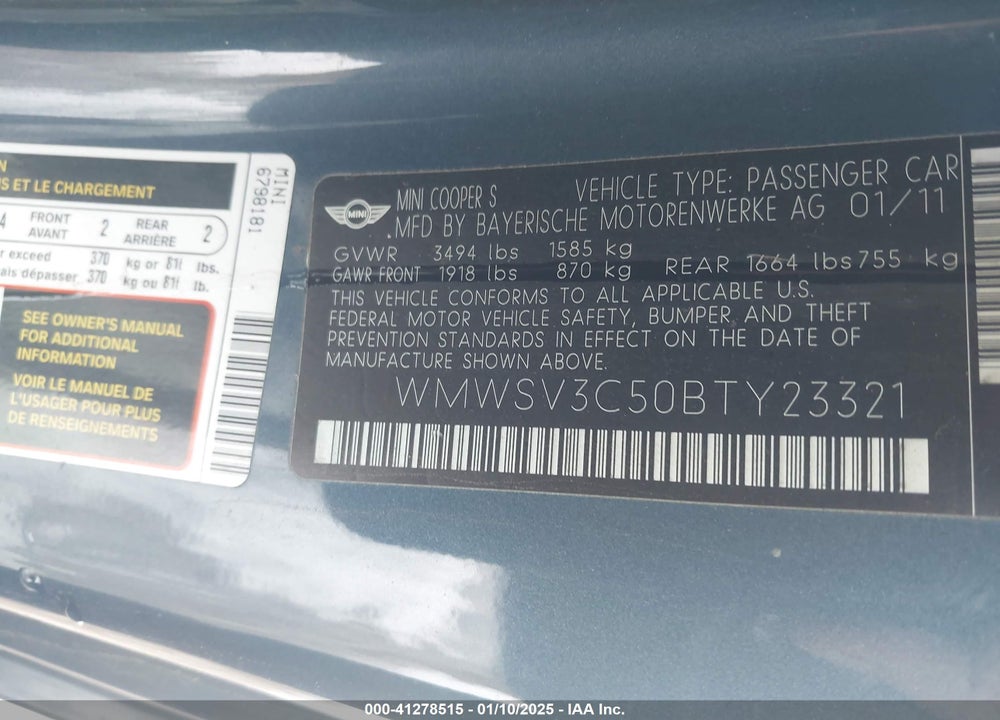 2011 MINI COOPER S VIN: WMWSV3C50BTY23321