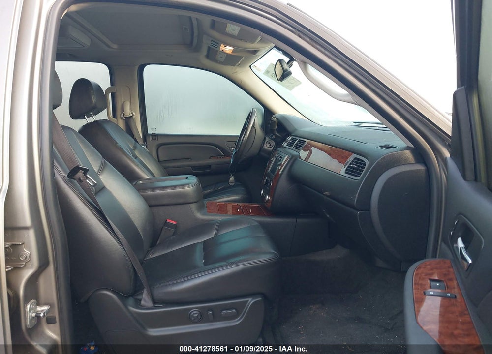 2008 CHEVROLET TAHOE LTZ VIN: 1GNFK13008J129388