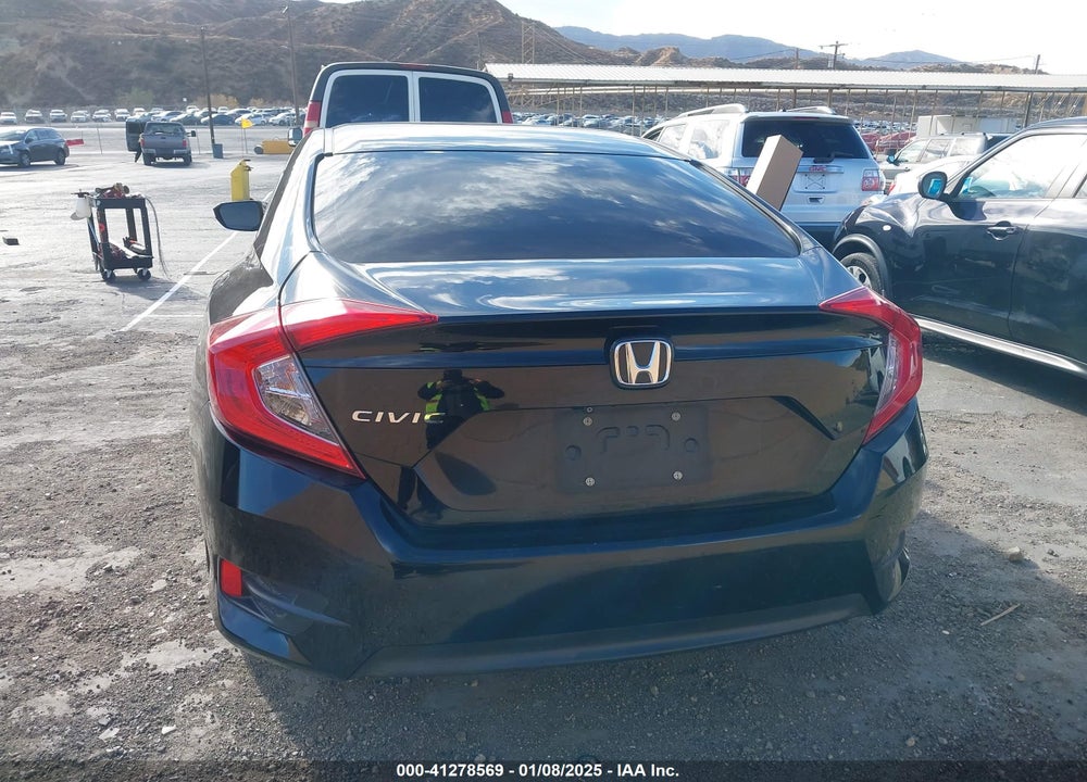 2018 HONDA CIVIC VIN: 2HGFC2F56JH528284