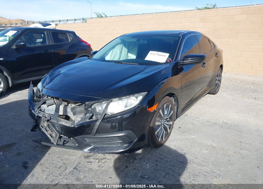 2018 HONDA CIVIC VIN: 2HGFC2F56JH528284