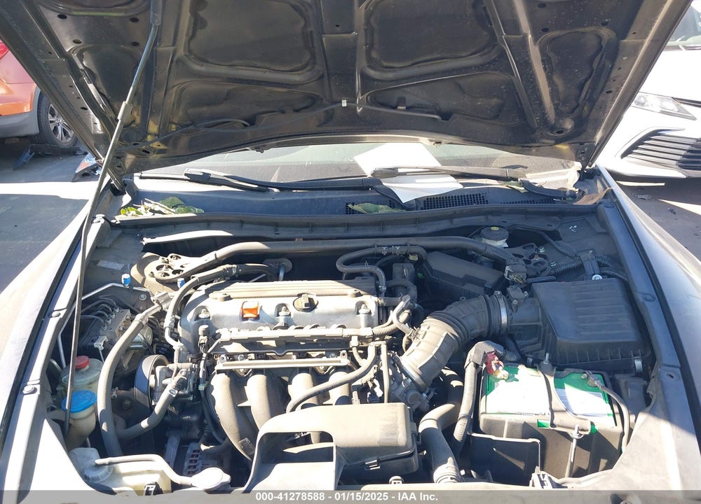 2011 HONDA ACCORD 2.4 EX-L VIN: 1HGCS1B83BA003778