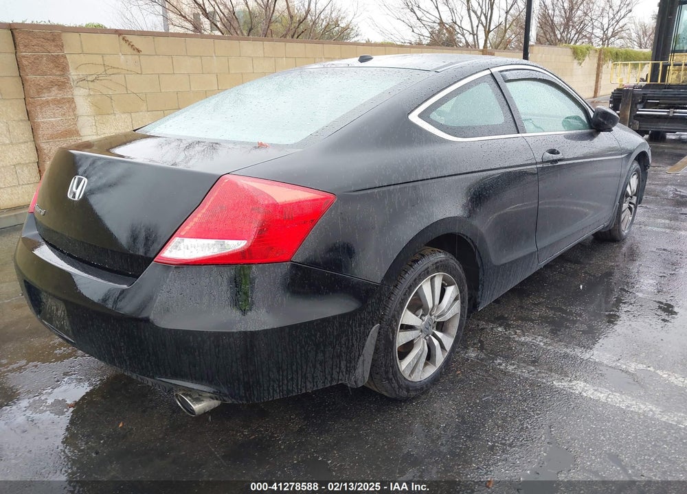 2011 HONDA ACCORD 2.4 EX-L VIN: 1HGCS1B83BA003778