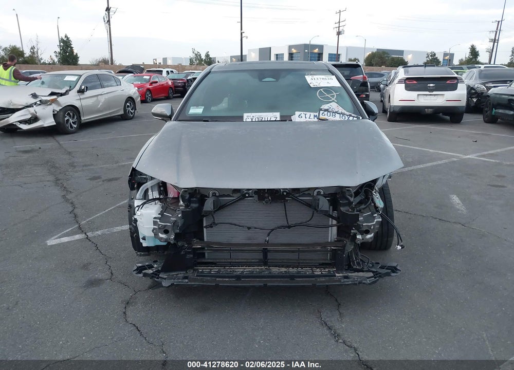 2025 TOYOTA CAMRY SE VIN: 4T1DAACK5SU564641