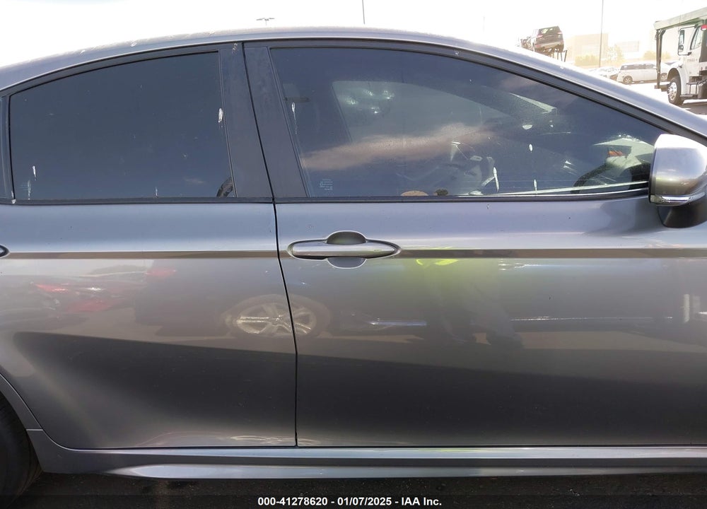 2025 TOYOTA CAMRY SE VIN: 4T1DAACK5SU564641