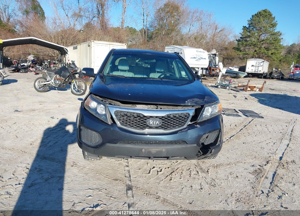 2013 KIA SORENTO VIN: 5XYKTDA62DG341510