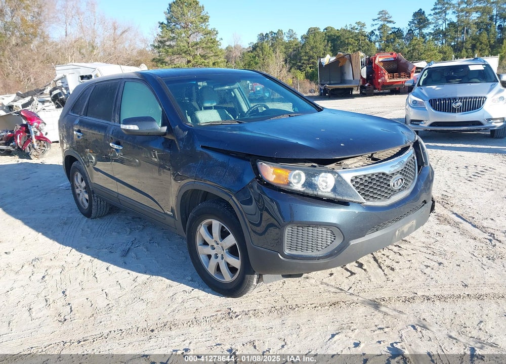 2013 KIA SORENTO VIN: 5XYKTDA62DG341510