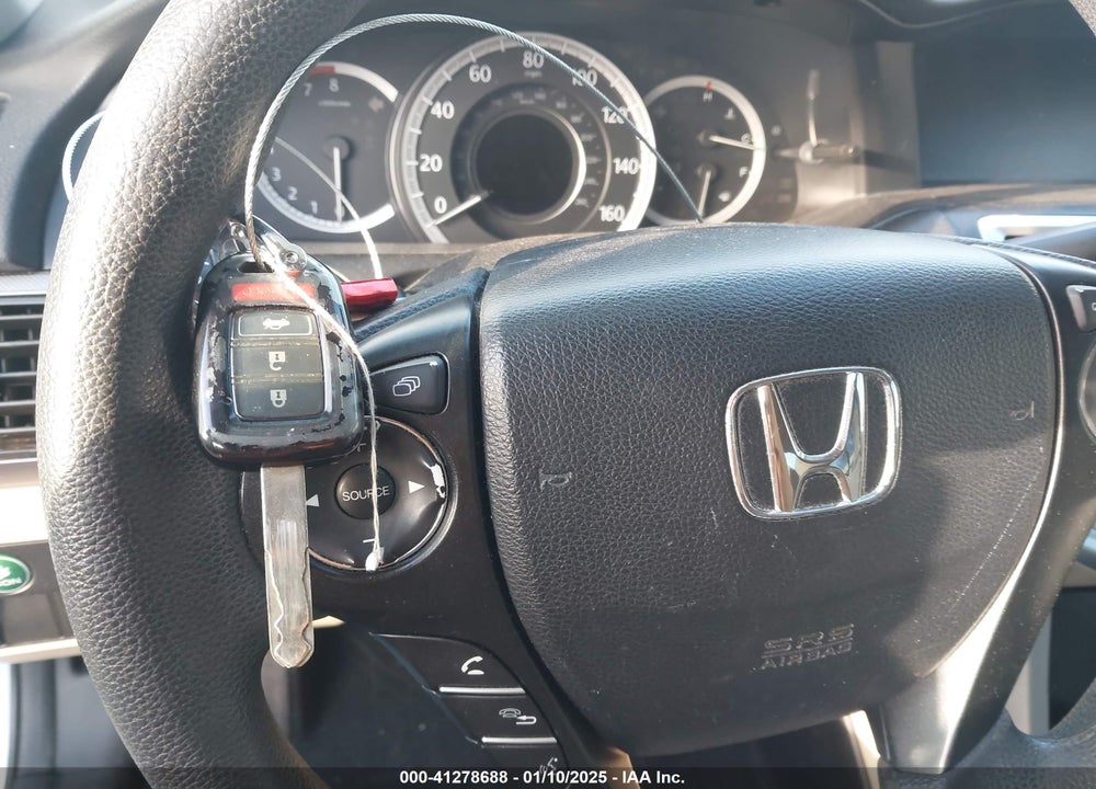 2013 HONDA ACCORD VIN: 1HGCR2F37DA053635