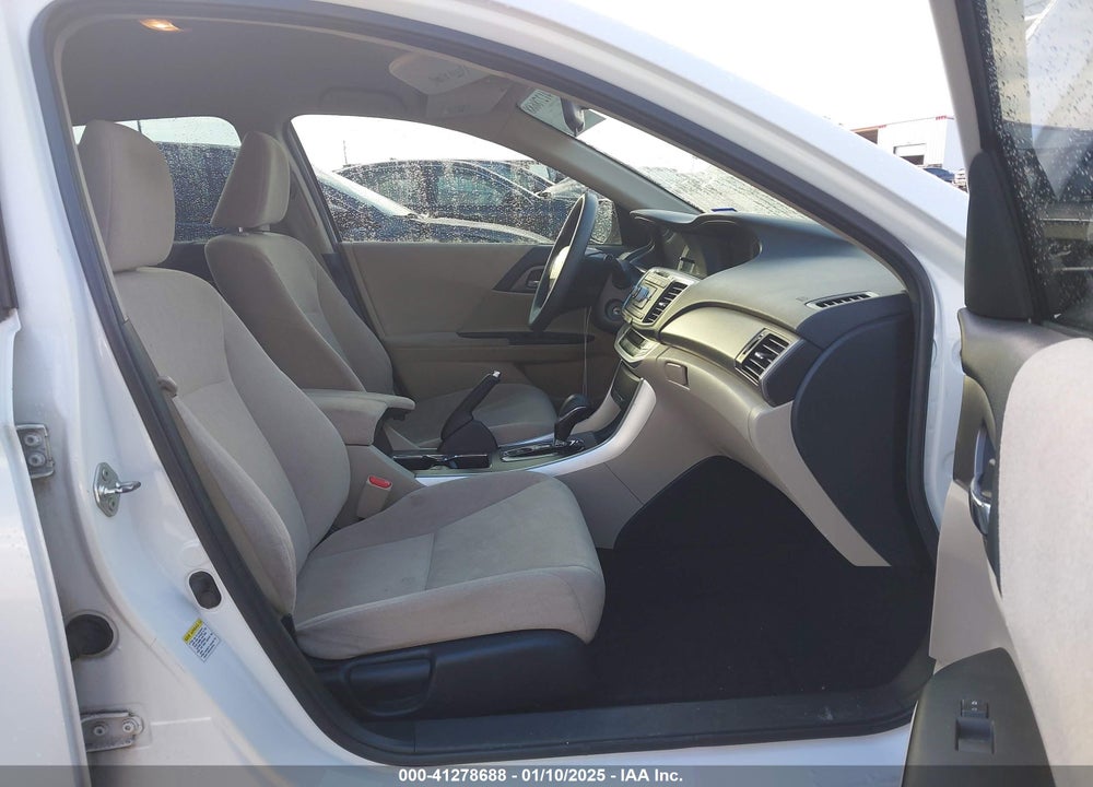 2013 HONDA ACCORD VIN: 1HGCR2F37DA053635