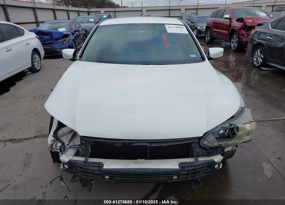 2013 HONDA ACCORD VIN: 1HGCR2F37DA053635