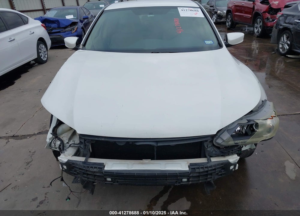 2013 HONDA ACCORD VIN: 1HGCR2F37DA053635