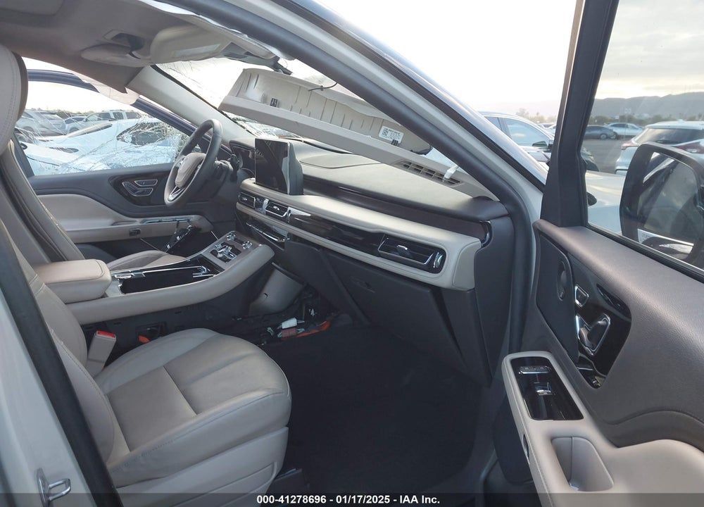 2023 LINCOLN AVIATOR RESERVE VIN: 5LM5J7WC0PGL14870