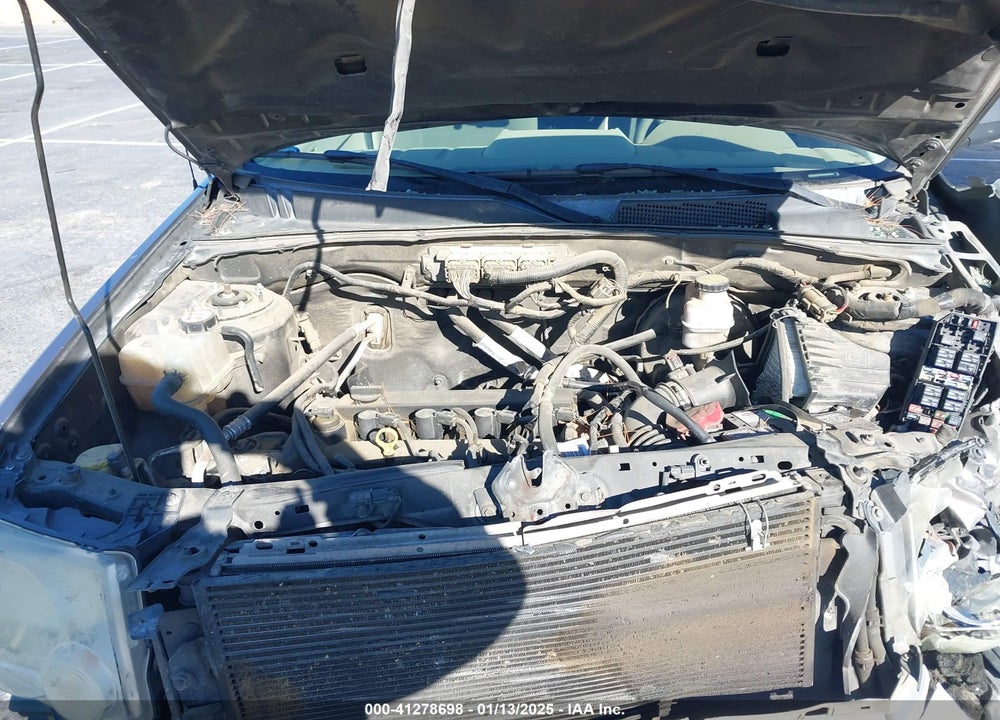 2011 FORD ESCAPE XLS VIN: 1FMCU0C75BKC30033