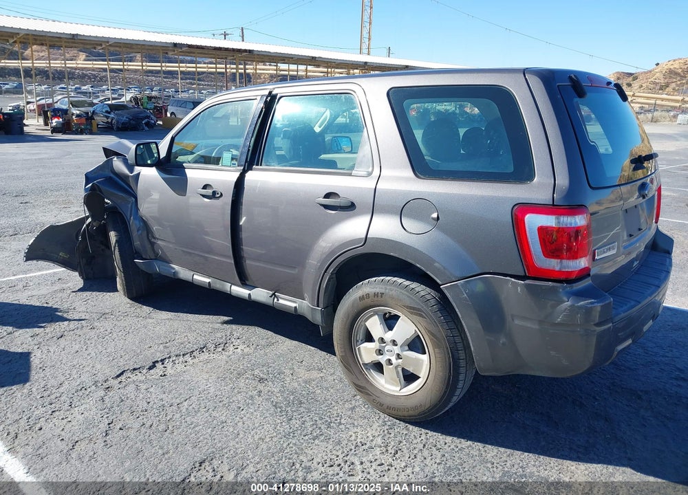 2011 FORD ESCAPE XLS VIN: 1FMCU0C75BKC30033