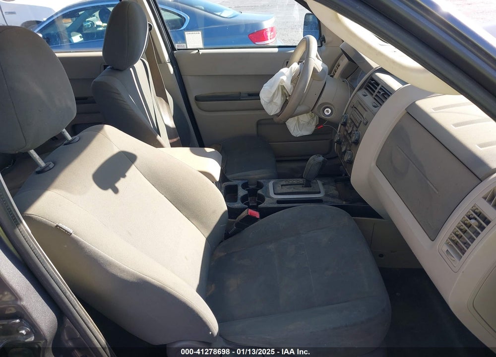 2011 FORD ESCAPE XLS VIN: 1FMCU0C75BKC30033