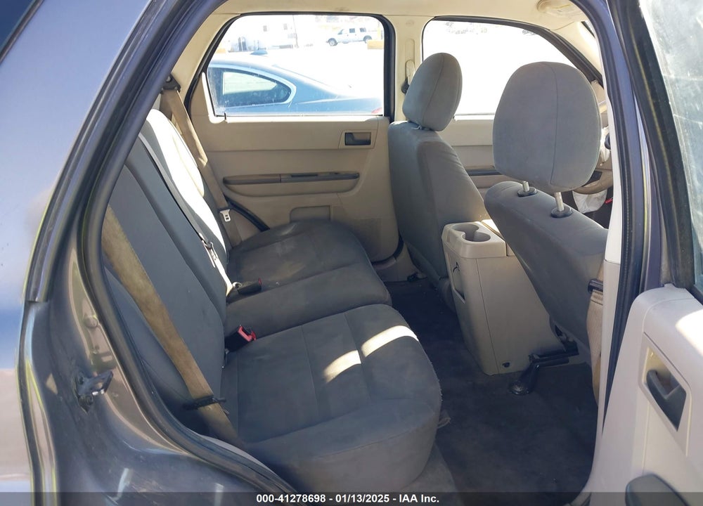 2011 FORD ESCAPE XLS VIN: 1FMCU0C75BKC30033