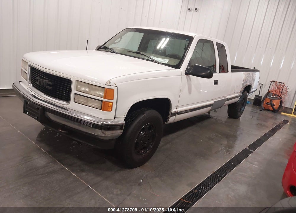 1998 GMC SIERRA 1500 SL WIDESIDE VIN: 1GTEK19R8WE555507
