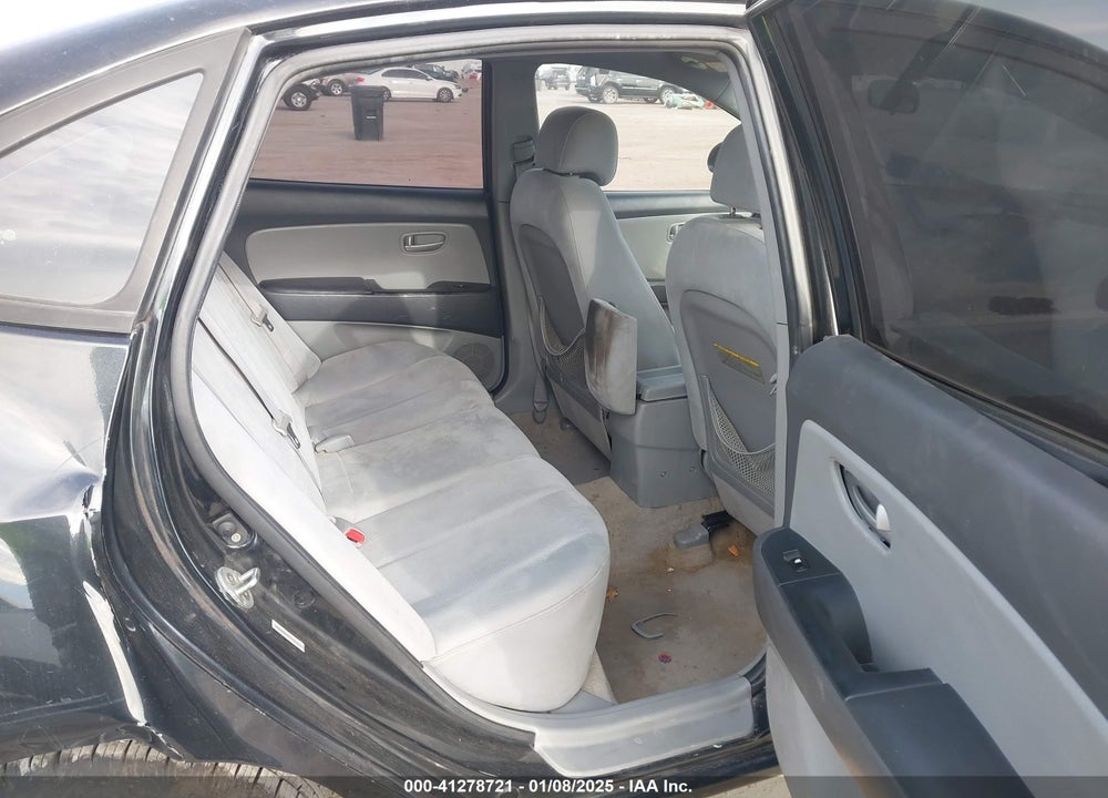 2008 HYUNDAI ELANTRA VIN: KMHDU46D08U317882