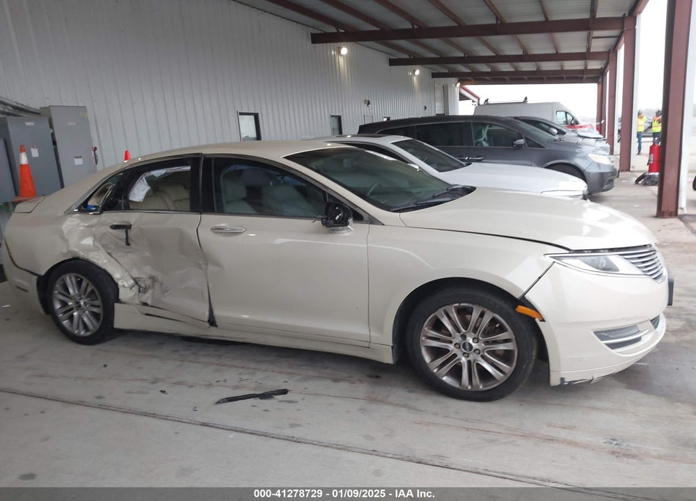2014 LINCOLN MKZ VIN: 3LN6L2G94ER823115