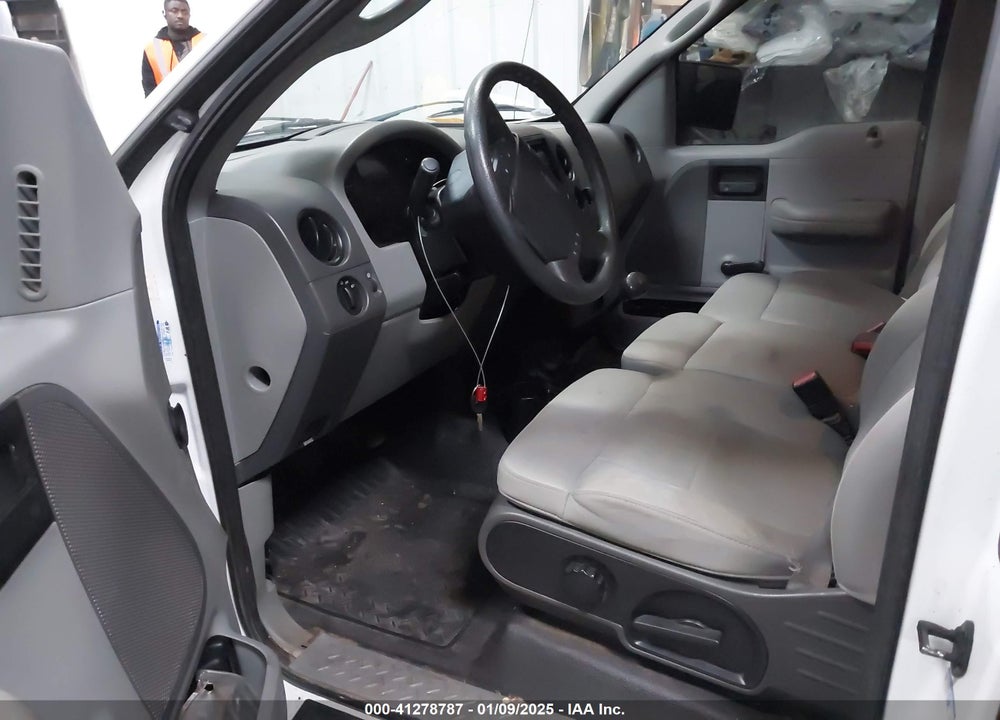 2007 FORD F-150 STX/XL/XLT VIN: 1FTRF12267KC21885