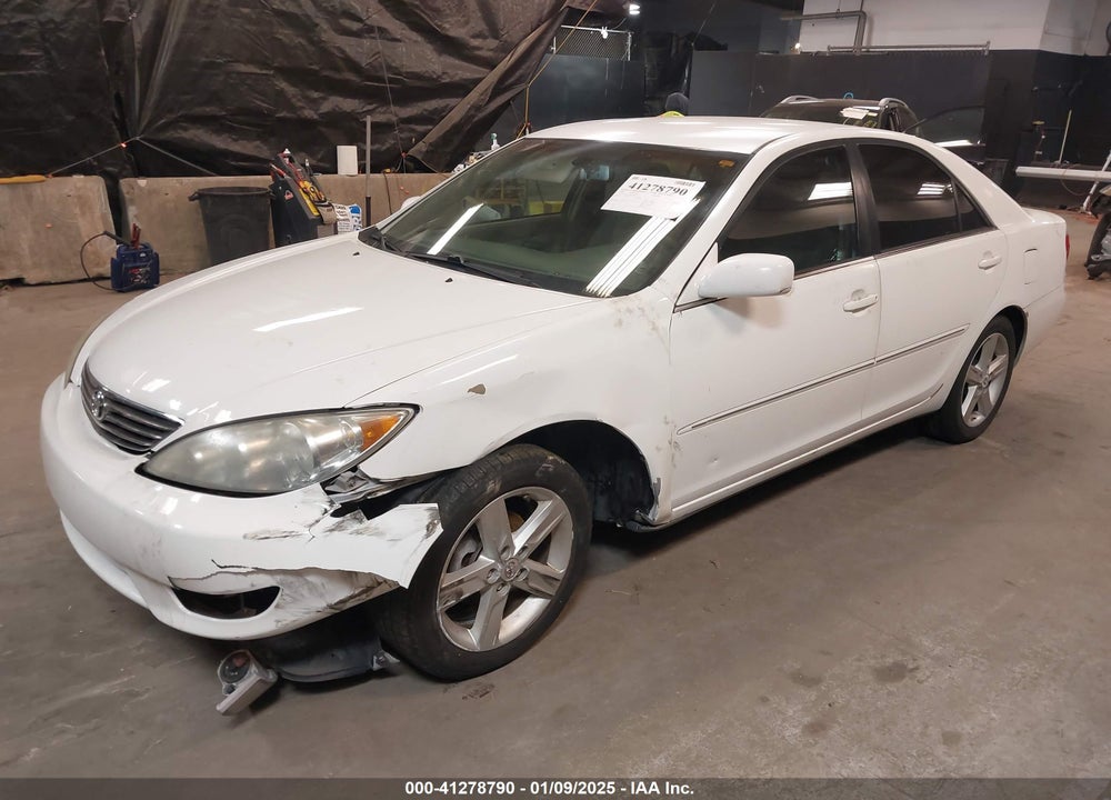 2006 TOYOTA CAMRY XLE VIN: 4T1BE32K56U732499