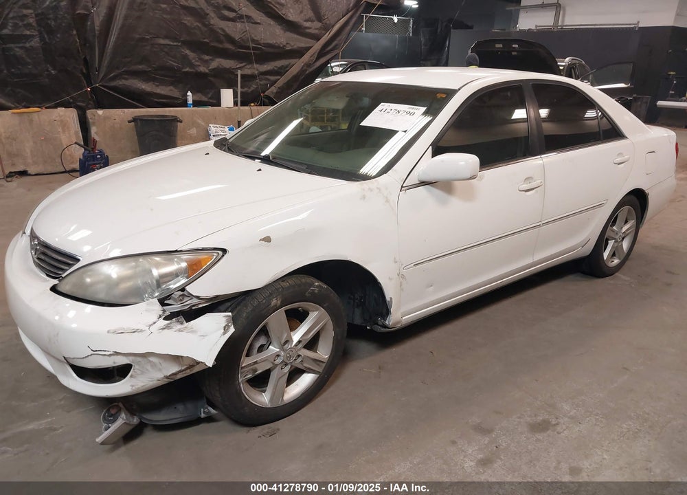 2006 TOYOTA CAMRY XLE VIN: 4T1BE32K56U732499