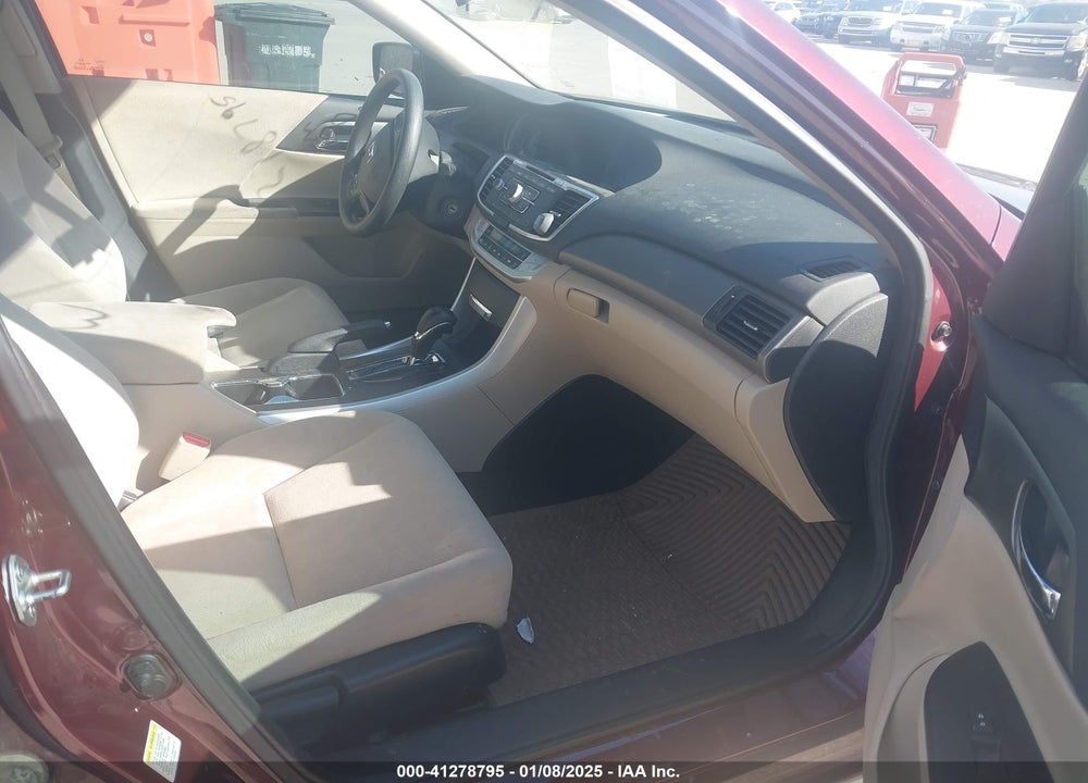 2013 HONDA ACCORD VIN: 1HGCR2F38DA120114
