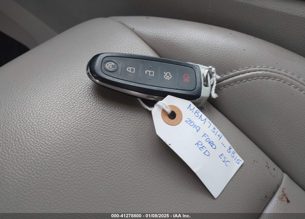 2019 FORD ESCAPE VIN: 1FMCU0HD3KUA18315