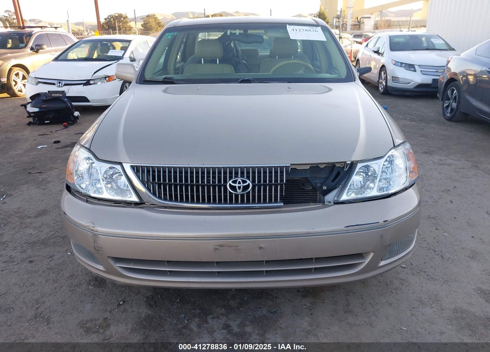 2000 TOYOTA AVALON XLS VIN: 4T1BF28B8YU050718