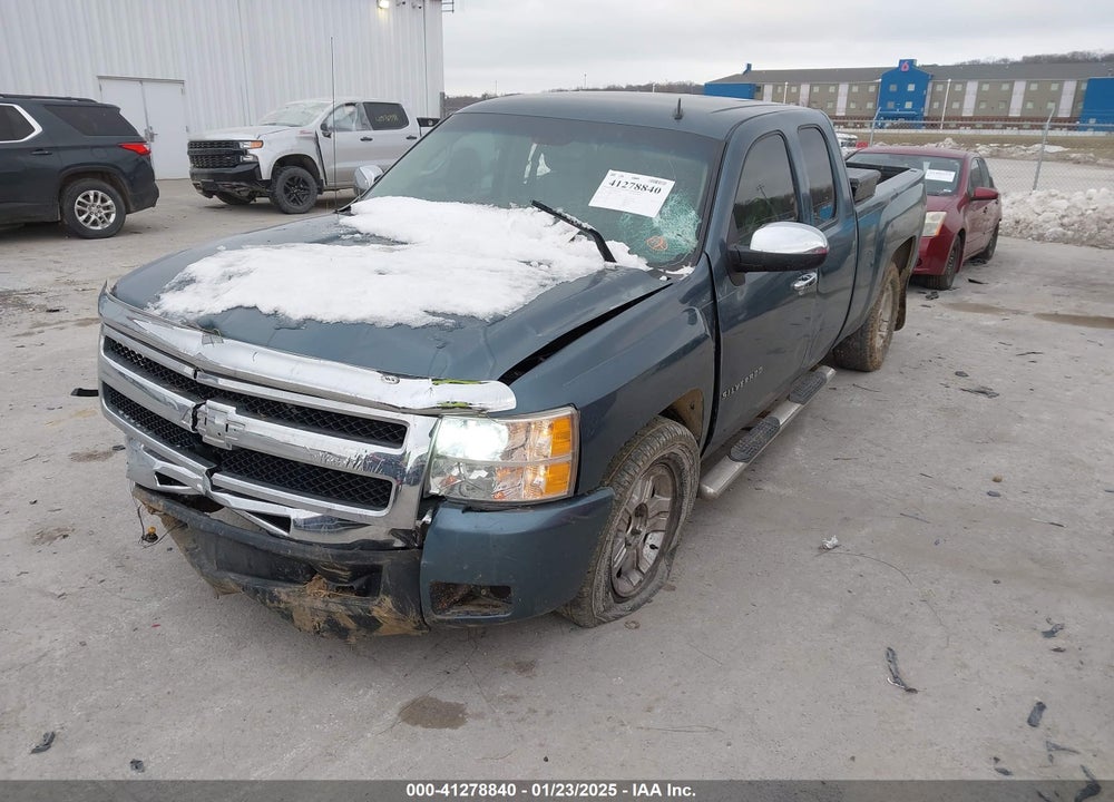 2011 CHEVROLET SILVERADO VIN: 1GCRCSE06BZ216193