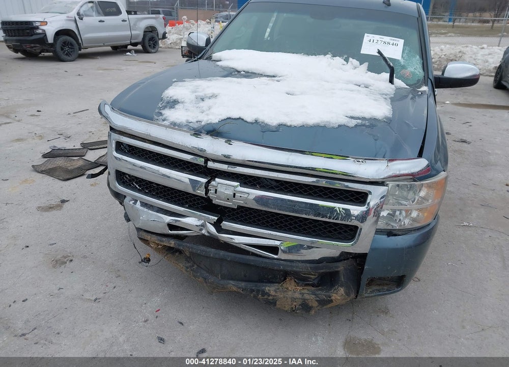 2011 CHEVROLET SILVERADO VIN: 1GCRCSE06BZ216193